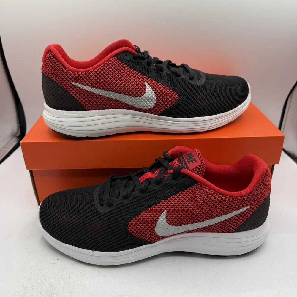 Nike Revolution 3 Running Shoes Mens 9.5 Black/University Red Sneaker 819300-600